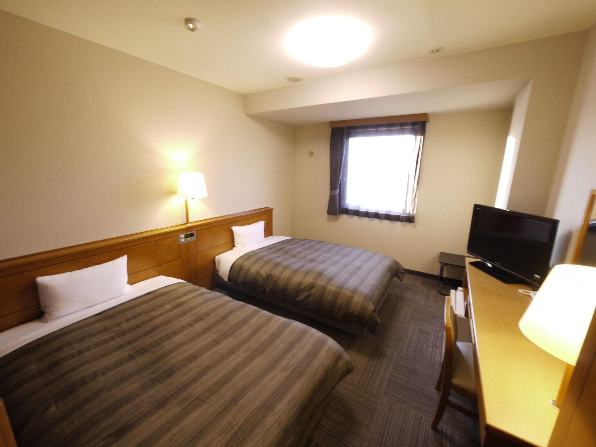 Hotel Route-Inn Yokkaichi Exterior photo